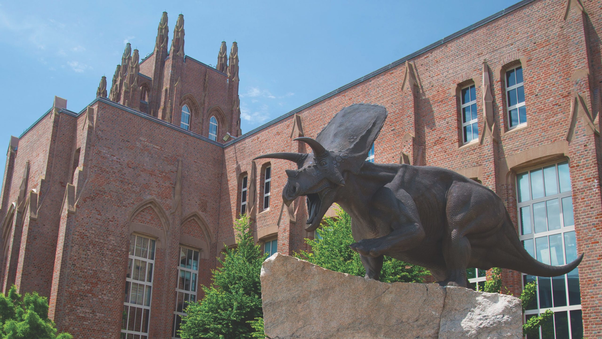 History museum am. Йельский университет музей Пибоди. Yale Peabody Museum of natural History. Музей естественной истории Йеле Пибоди. Йельский университет музей Пибоди динозавры.